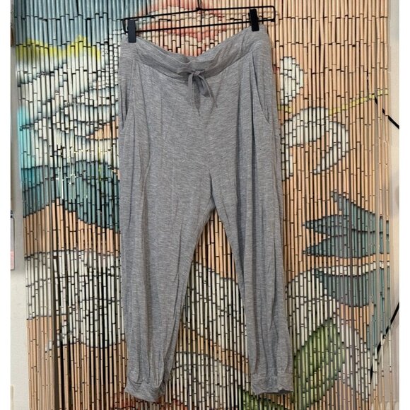 H & M DIVIDED Viscose Mid-Calf Drawstring Jogger Pant, Light Grey, Women's 12 - Picture 1 of 7